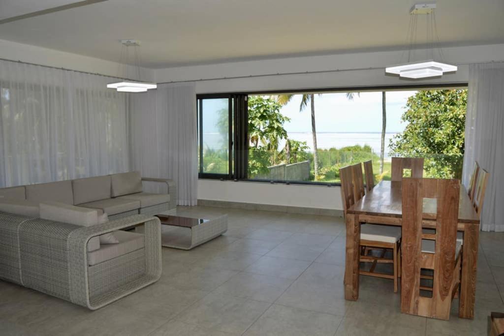 Appartement De Luxe Sur La Plage Riambel Esterno foto